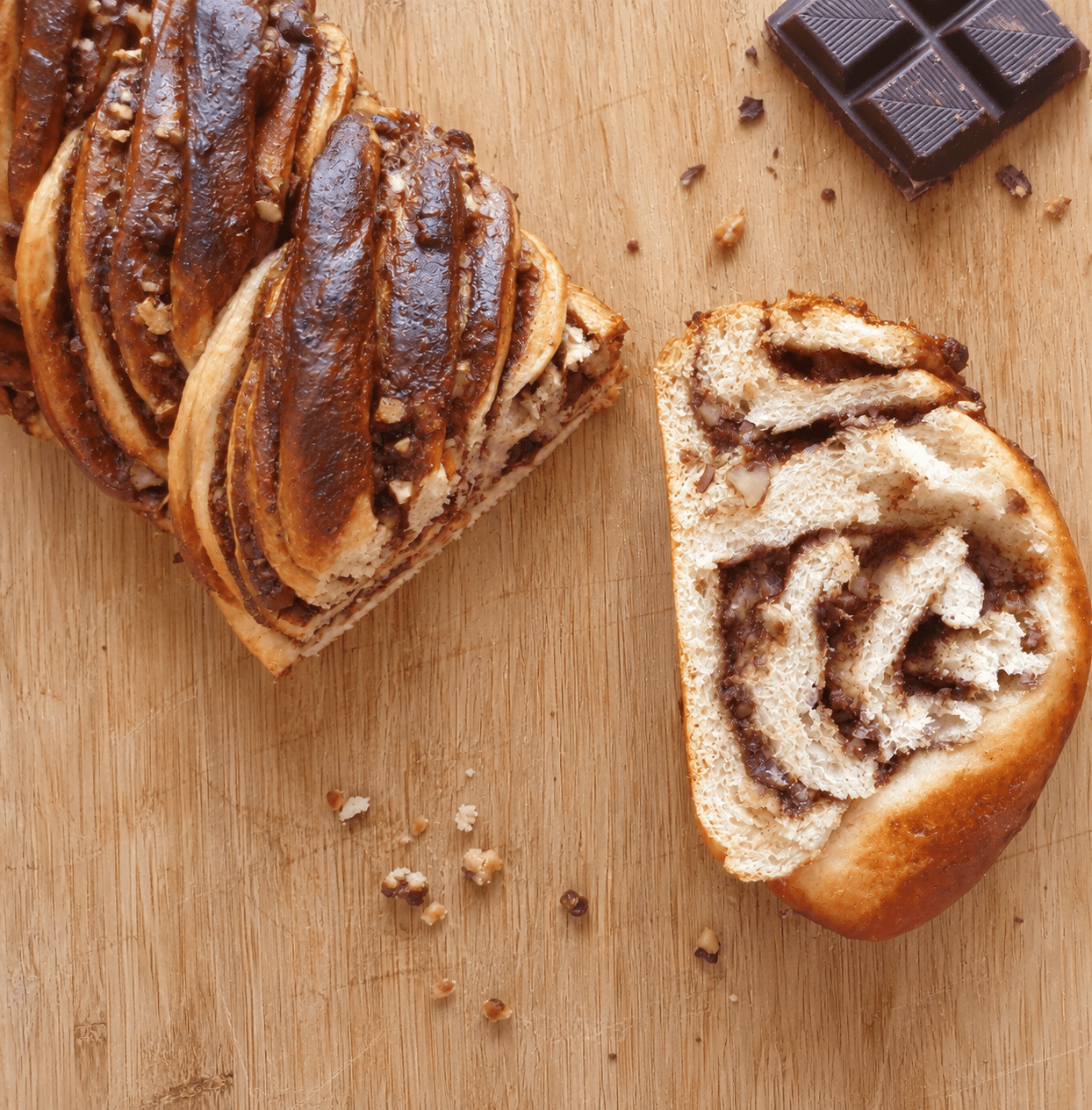 Chocolate Babka (Chocolate Yeast Cake)